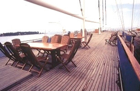 schooner deck2